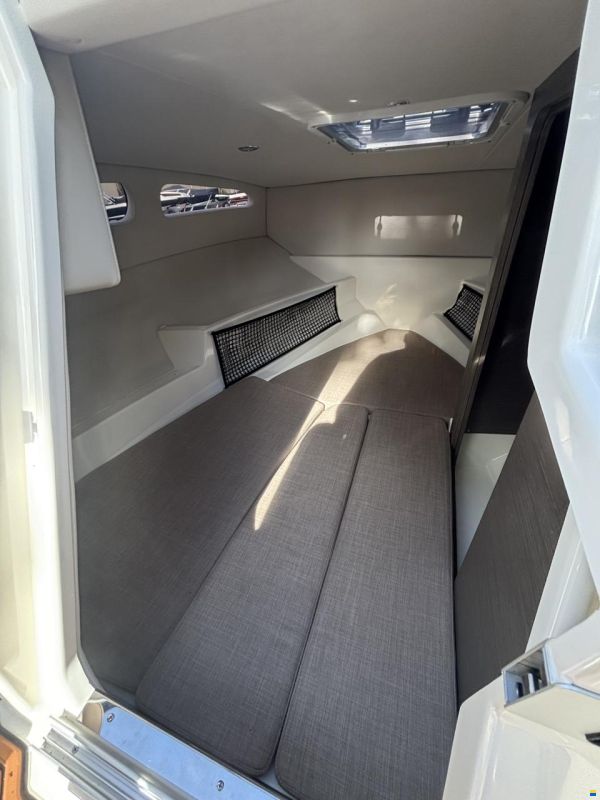 Bayliner VR 6 Cuddy OE