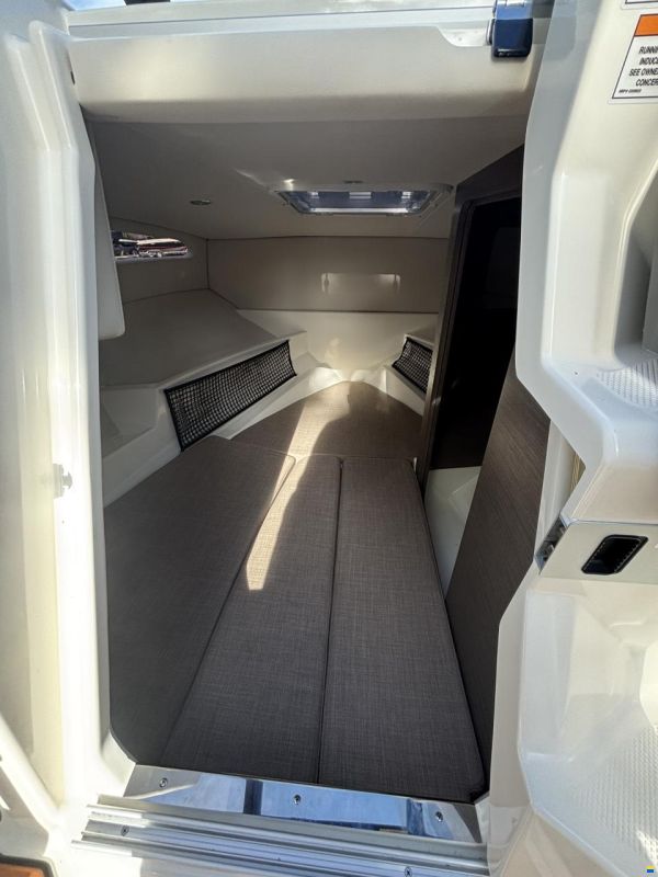 Bayliner VR 6 Cuddy OE