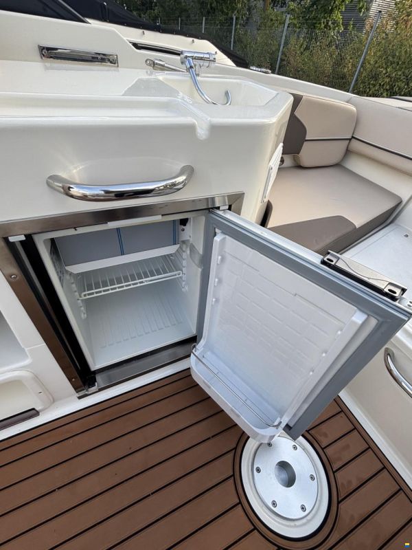 Bayliner VR 6 Cuddy OE