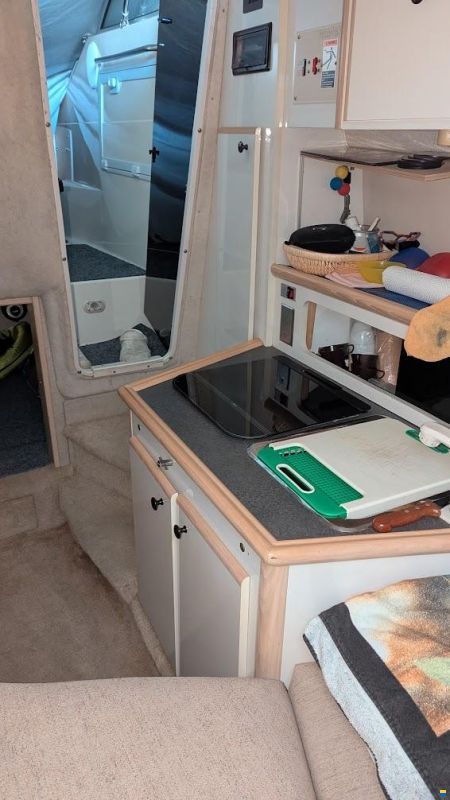 Maxum 2400SCR