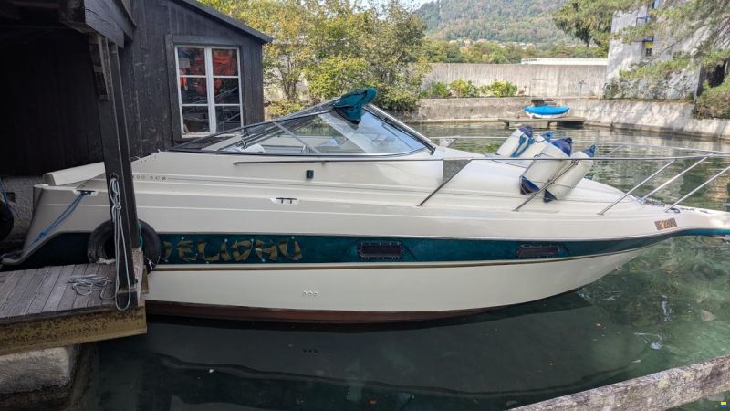 Maxum 2400SCR