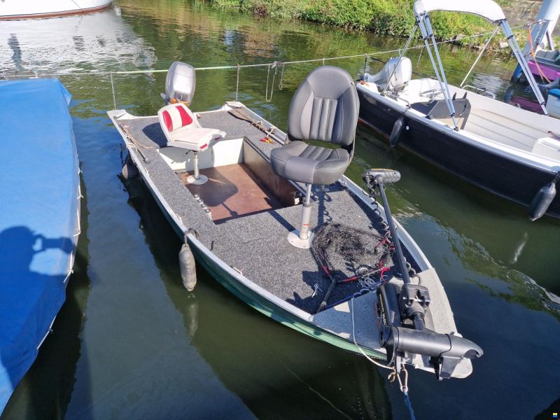 DLX 450 Marina