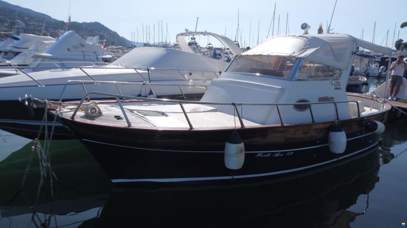 Fratelli Aprea 750 Semicabinato Bimotore