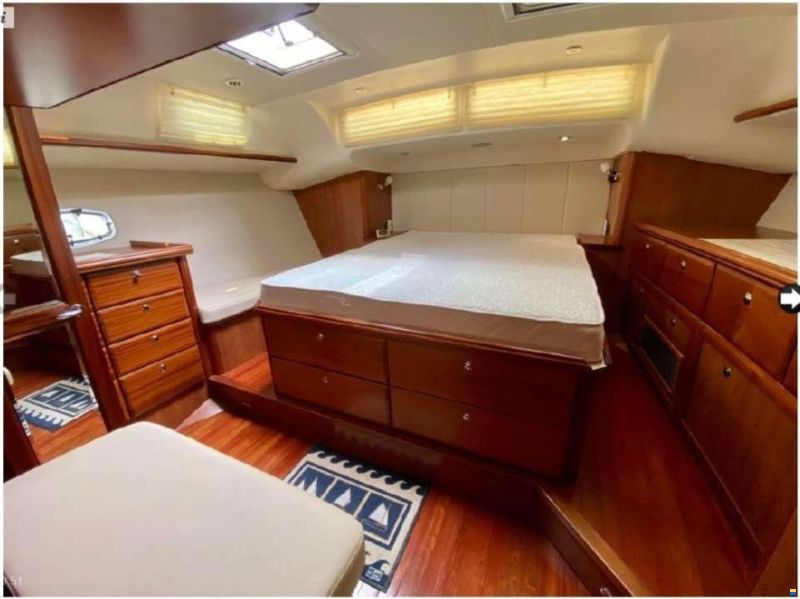 Hunter 50 Centercockpit