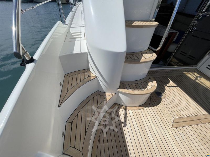 Azimut 42