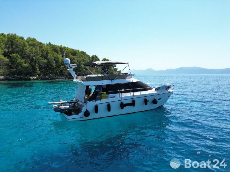 Sealine F42/450