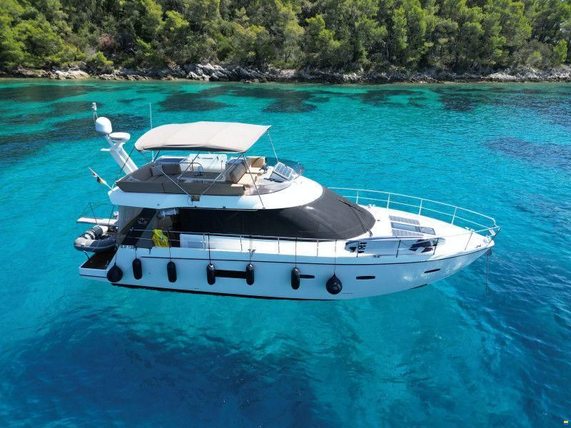 Sealine F42/450