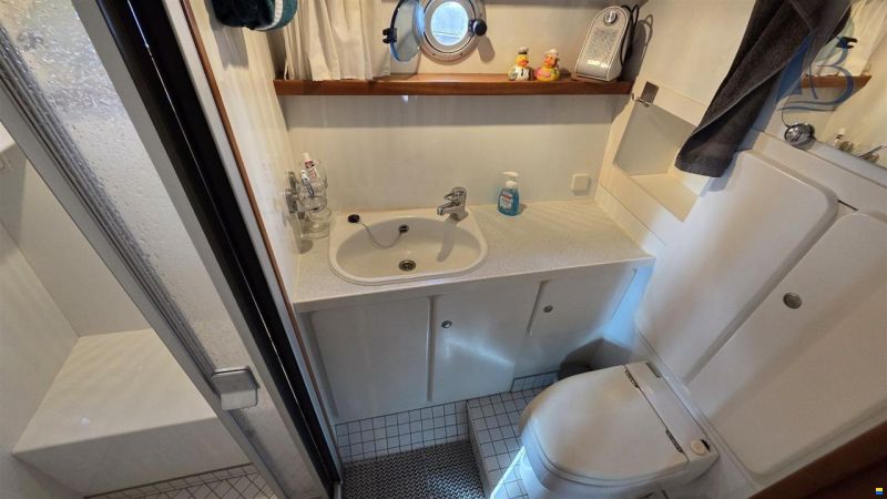 Linssen Dutch Sturdy 380 AC