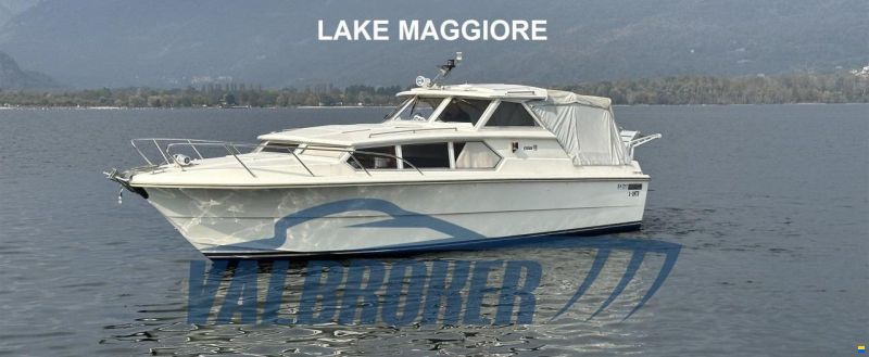 Fjord 32 cabin