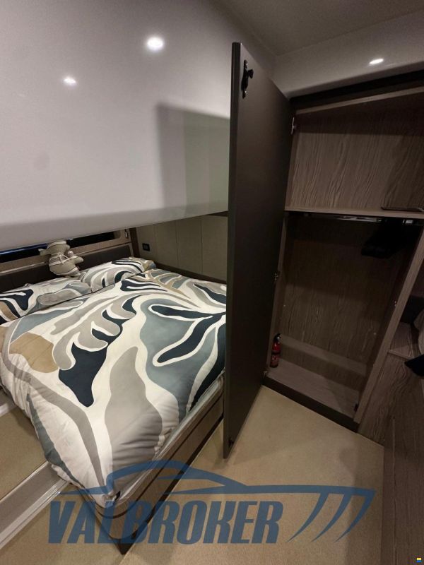 Azimut Atlantis 43