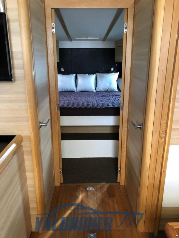Sealine SC 47