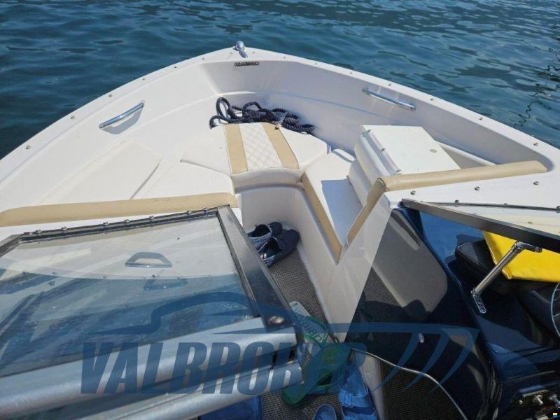 Glastron GT 185