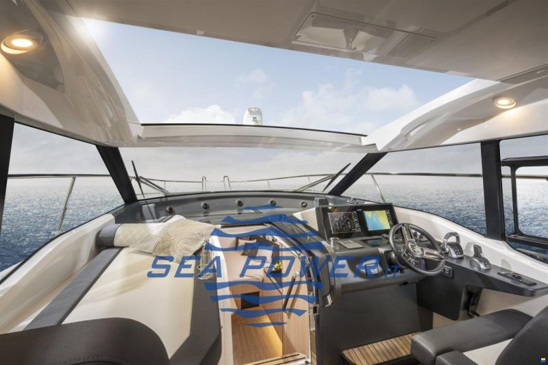 Bavaria SR35 Hard Top