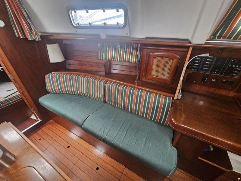 Beneteau Oceanis 36CC