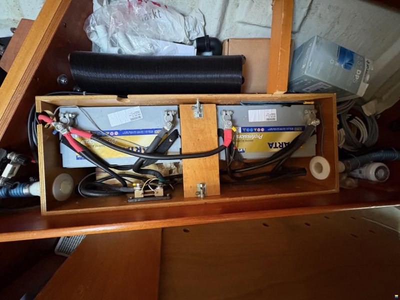 Hallberg-Rassy 352