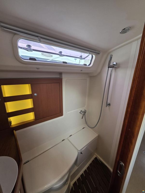 Hanse 385