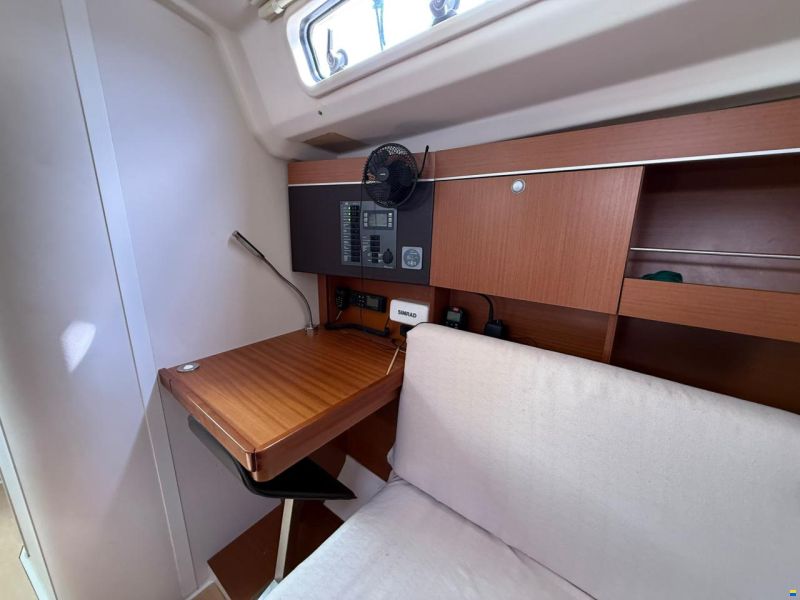 Hanse 385