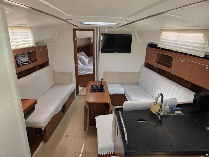 Hanse 385