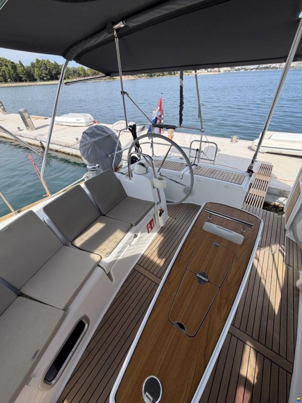 Beneteau Oceanis 50 Family