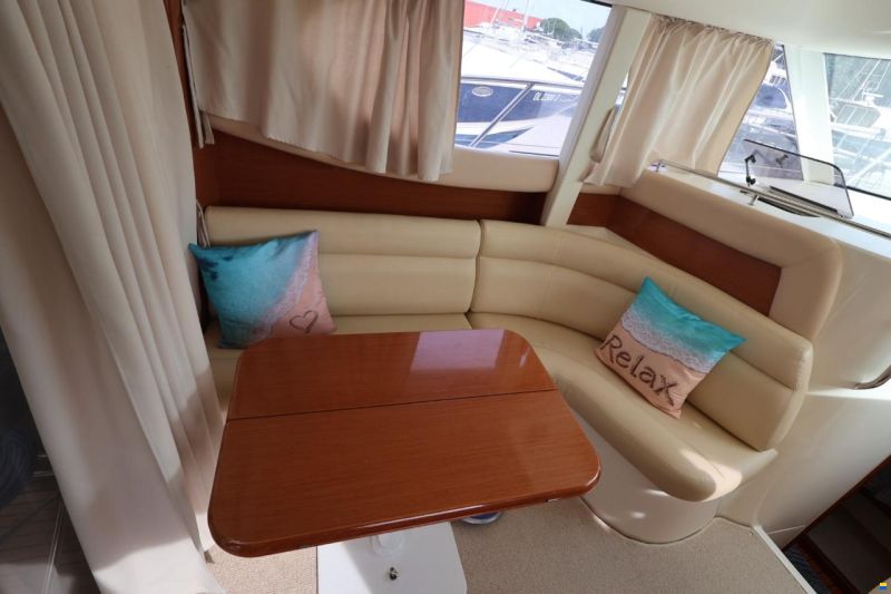 Jeanneau Prestige 32 Fly