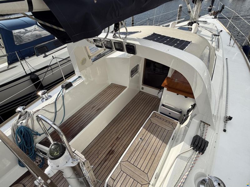 Impact Yachts 37