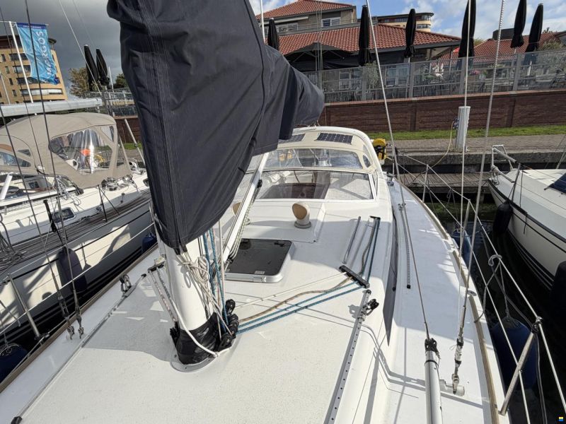 Impact Yachts 37