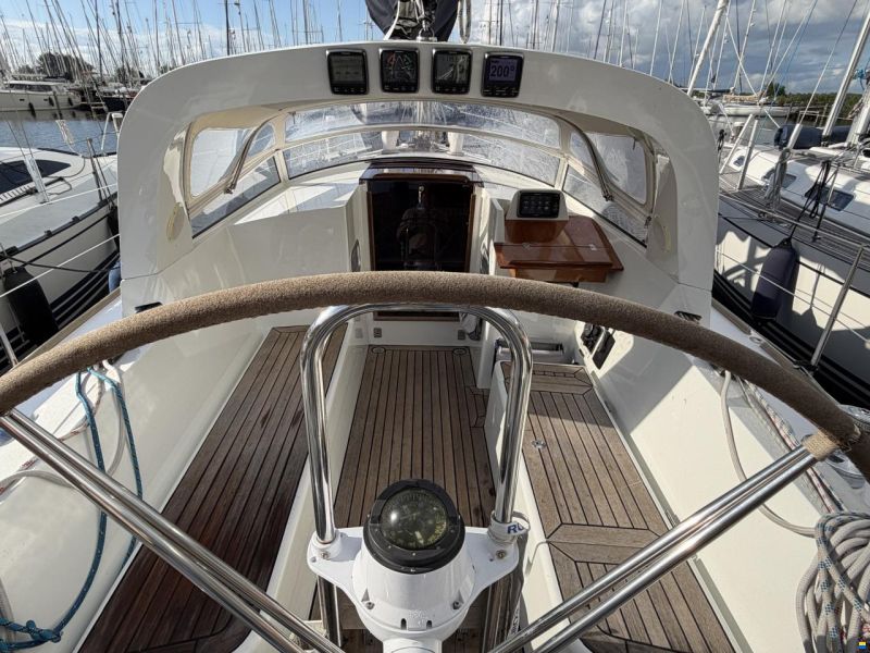 Impact Yachts 37