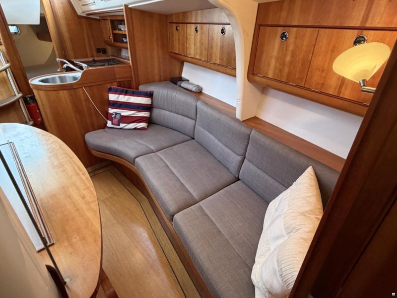 Impact Yachts 37