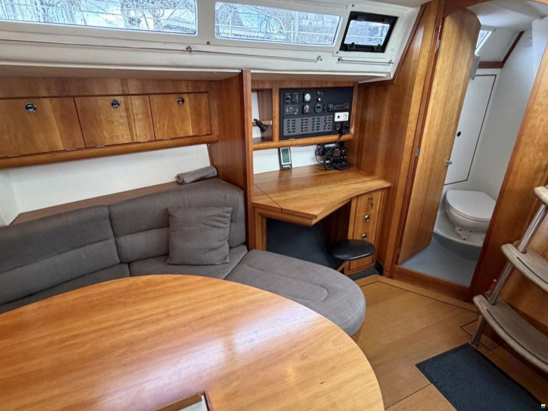 Impact Yachts 37