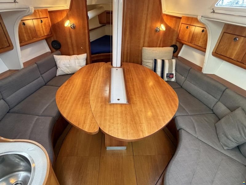 Impact Yachts 37