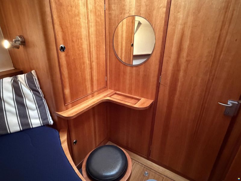 Impact Yachts 37