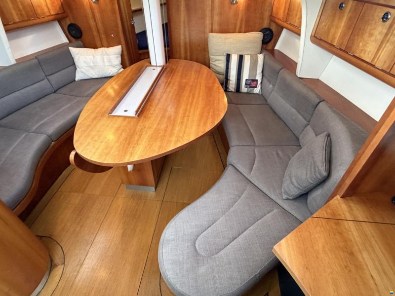 Impact Yachts 37