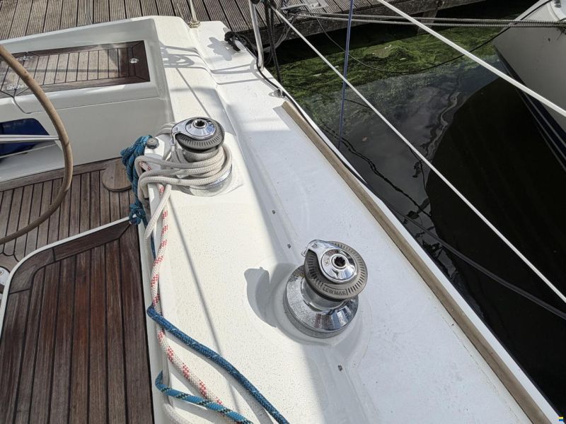 Impact Yachts 37