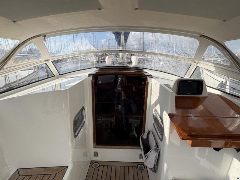 Impact Yachts 37