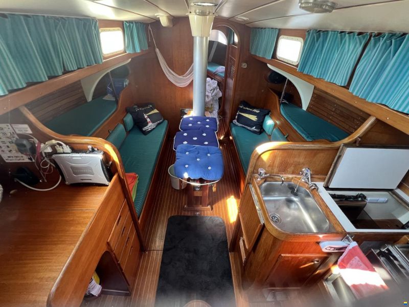Nautors Swan 37
