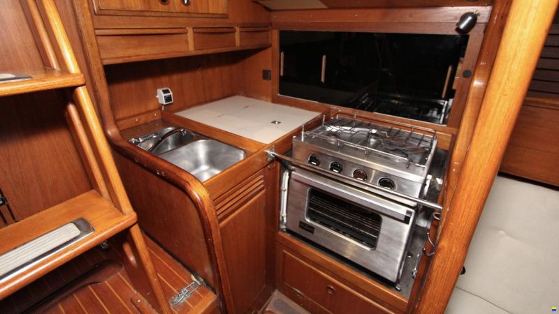 Nautors Swan 371