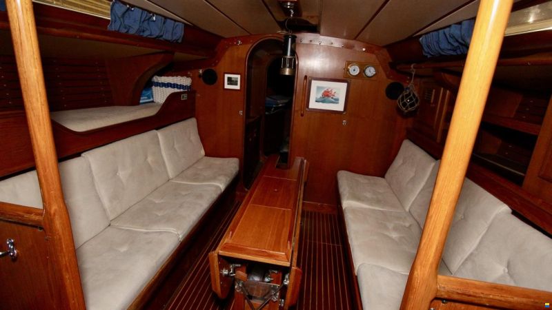 Nautors Swan 371