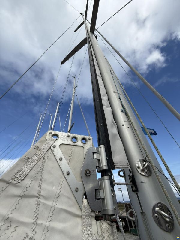 X-Yachts xc42