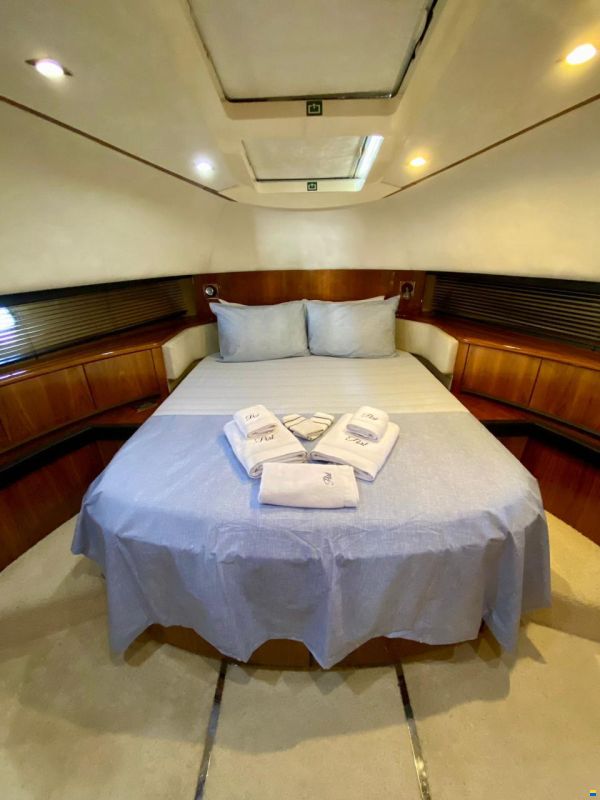 Fairline Squadron 68