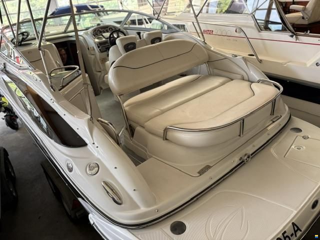 Crownline 250 CR, Bj. 2007 bei Yachtagentur Döring