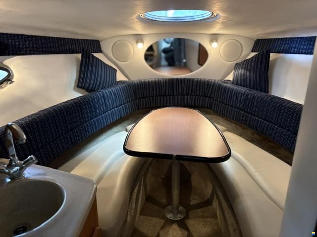 Crownline 250 CR, Bj. 2007 bei Yachtagentur Döring