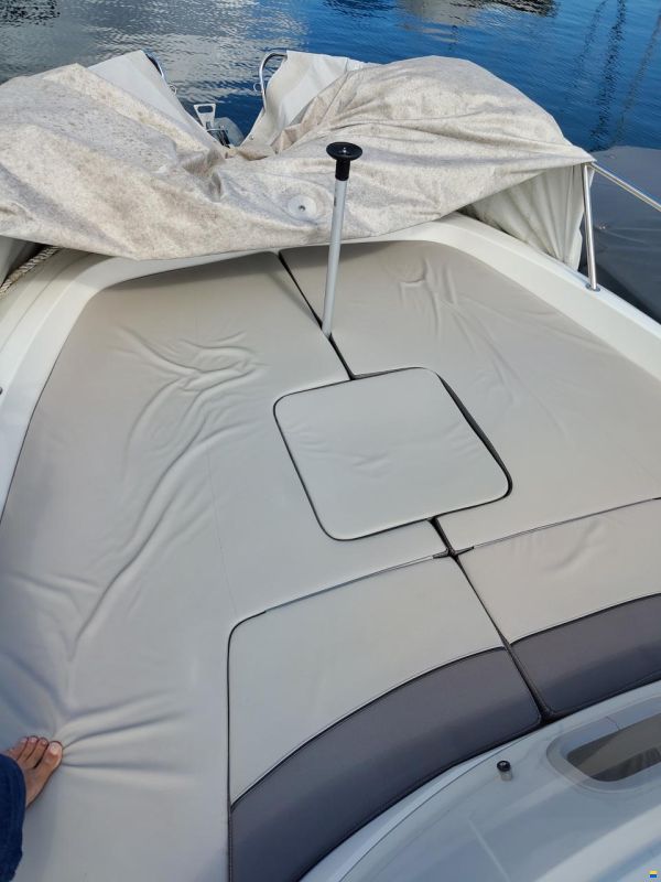 Jeanneau cap camarat 7.5 WA