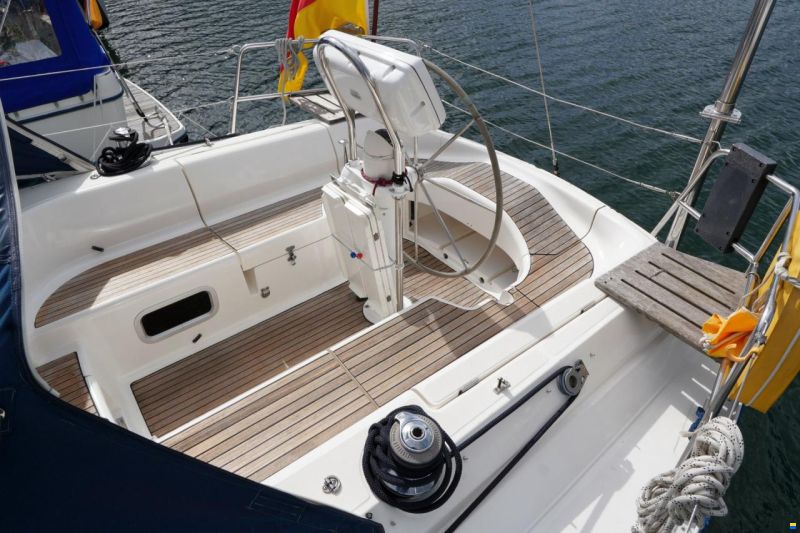 Dufour 38 Classic