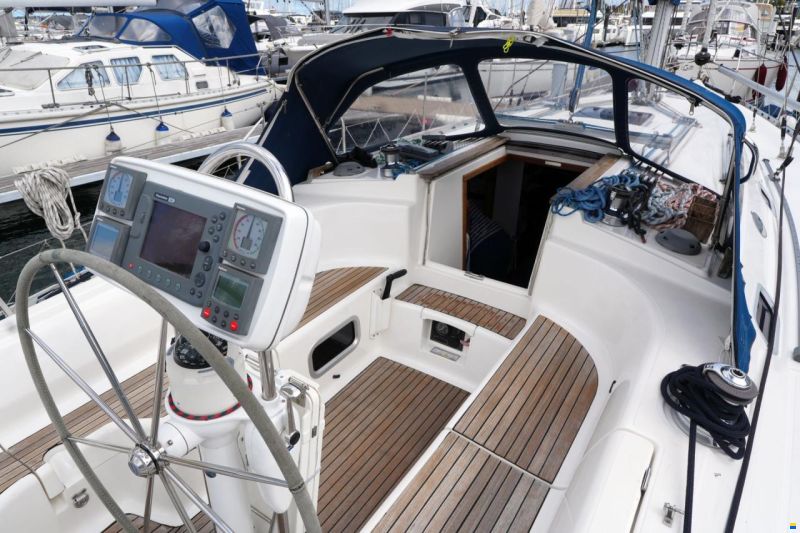 Dufour 38 Classic