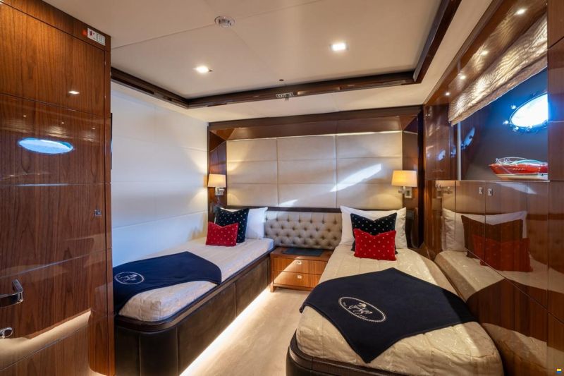 Princess 32M