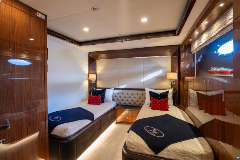 Princess 32M