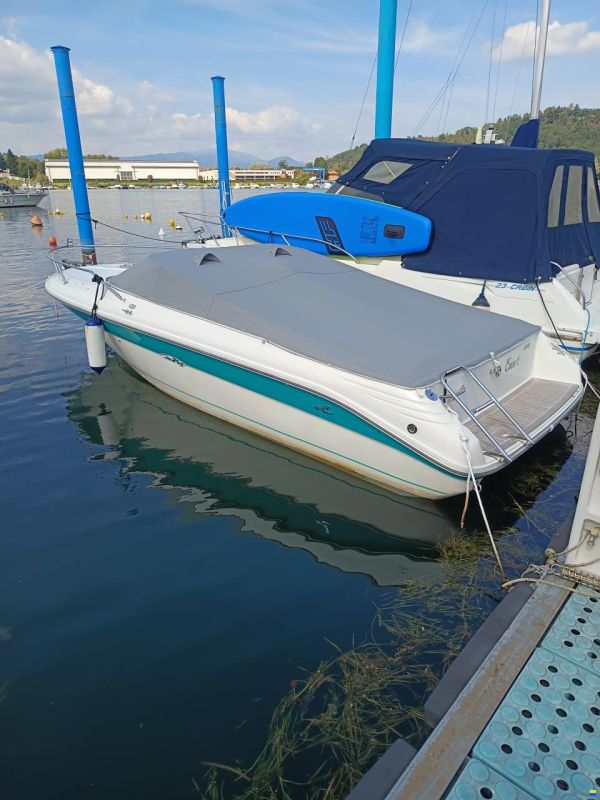 Sea Ray Overnighter 220