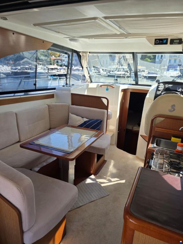 Beneteau Antares 30