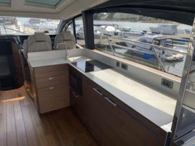 Princess V55