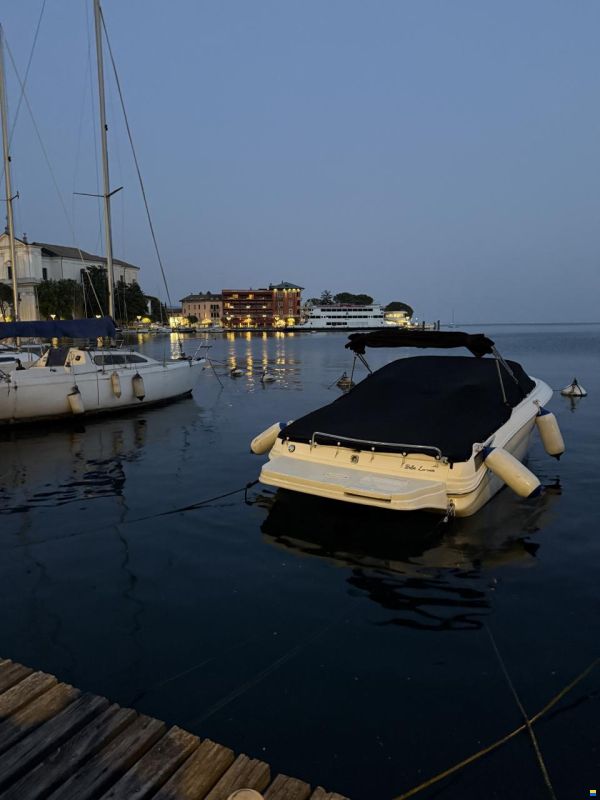 Sea Ray 220 Sun Sport Europe (SSE)